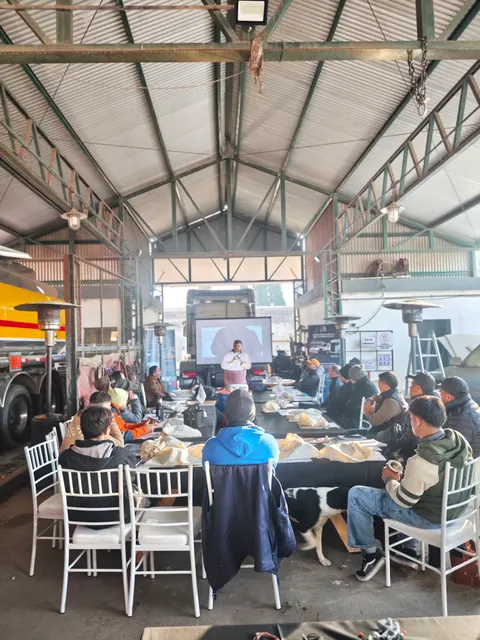 Participantes del curso Scania en Córdoba durante la clase de junio de 2025